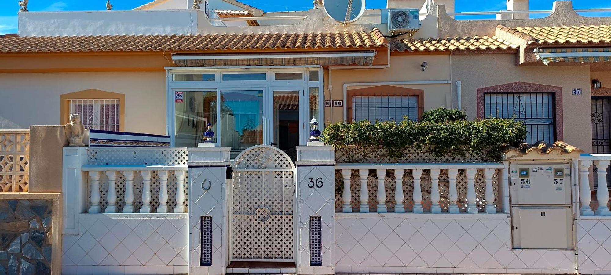 Maison Climatisee Avec Solarium, Wifi Et Piscine Holiday home *